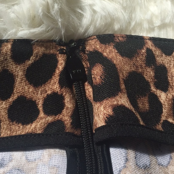 NWT Leopard Print Skirt Faux Vegan Leather Accent - Picture 6 of 7